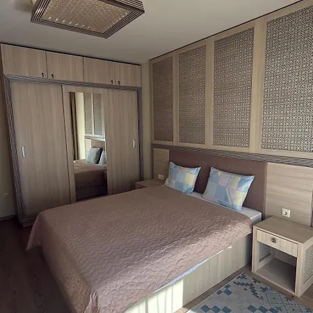 شقة 2-стаен аппартамент в Argisht Partez فارنا