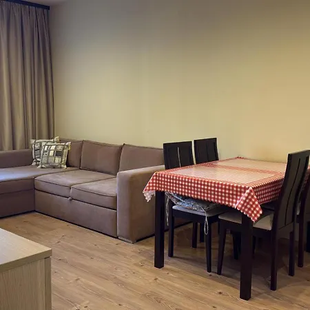 Apartman 2-стаен аппартамент в Argisht Partez